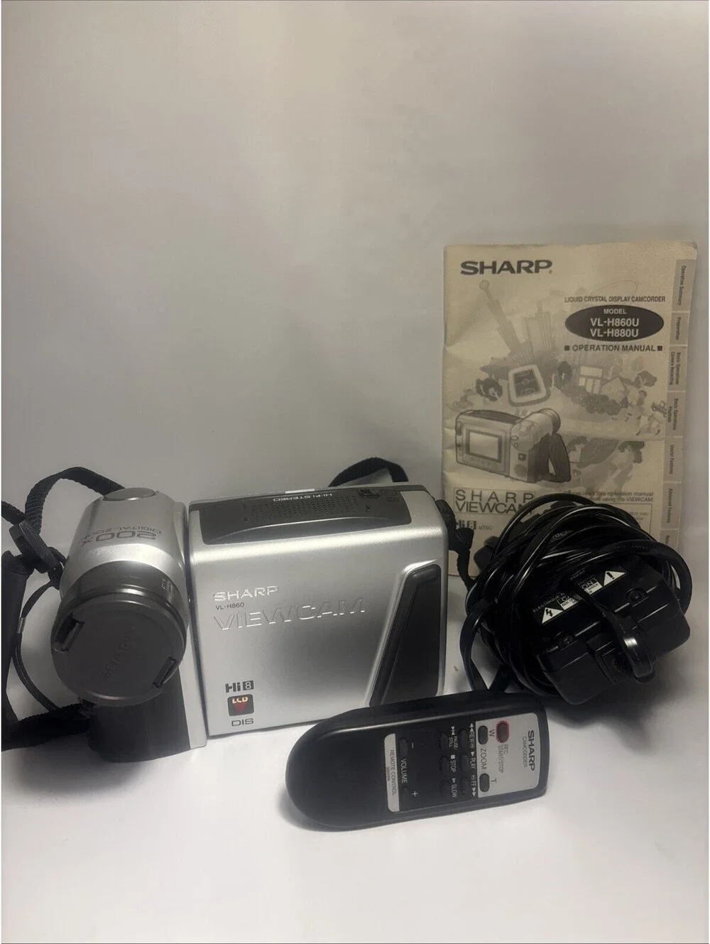 Sharp VL-H860U Camcorder Bundle